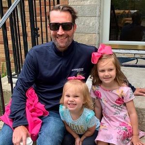 Meet your Posher, Zackary